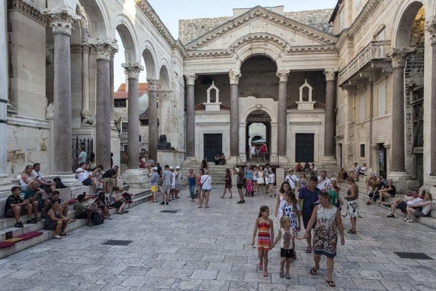 Luxury Apartment In Ancient City Split Exterior photo